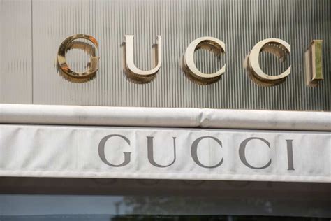 who oens gucci|current owner of Gucci.